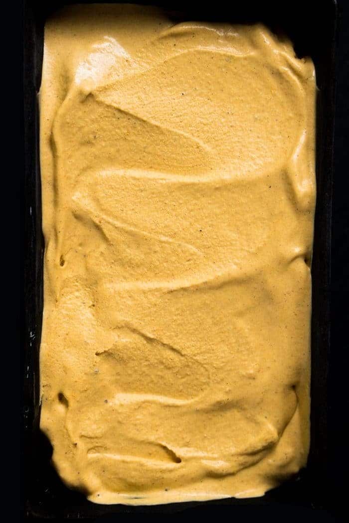 No-Churn Keto Pumpkin Cheesecake Ice Cream 🎃#ketopumpkin #ketoicecream #lowcarbicecream