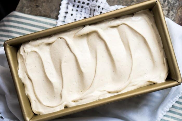 No-Churn Paleo, Low Carb & Keto Vanilla Ice Cream 🍦 #keto #lowcarb #dairyfree #paleo #healthyrecipes #icecream