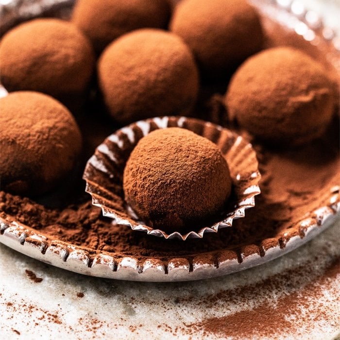 Keto chocolate truffles dusted with cocoa