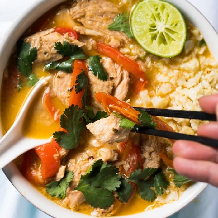 Whole30, Paleo & Keto Thai Coconut Curry Chicken 🍛 The Easy-Peasy Version! #ketocurry #ketothai